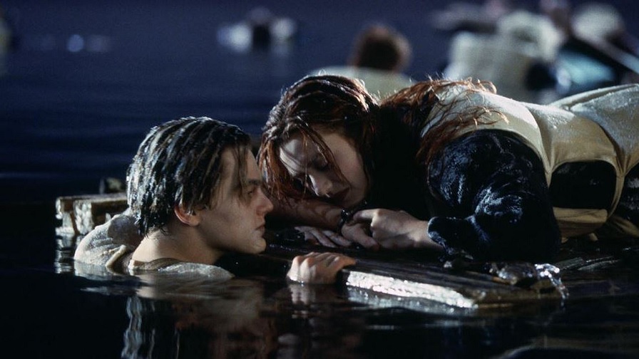 Titanic, Jack poteva salvarsi? Leonardo DiCaprio rifiuta di rispondere thumbnail