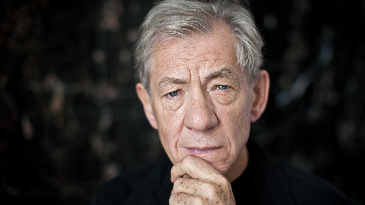 Ian McKellen pubblica The Grey Book, il diario del periodo delle riprese de Il Signore degli Anelli thumbnail