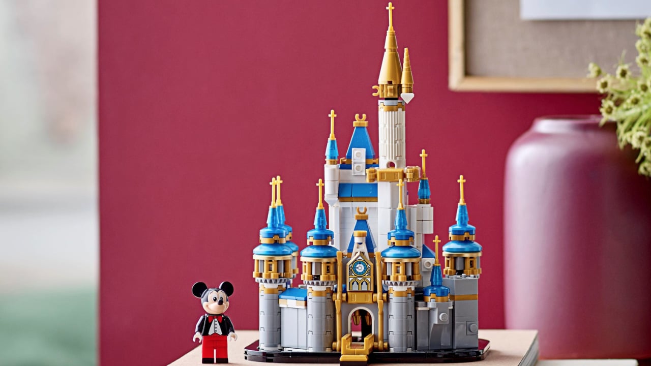Il Mini castello Disney LEGO che ricrea l’iconico Castello di Cenerentola thumbnail