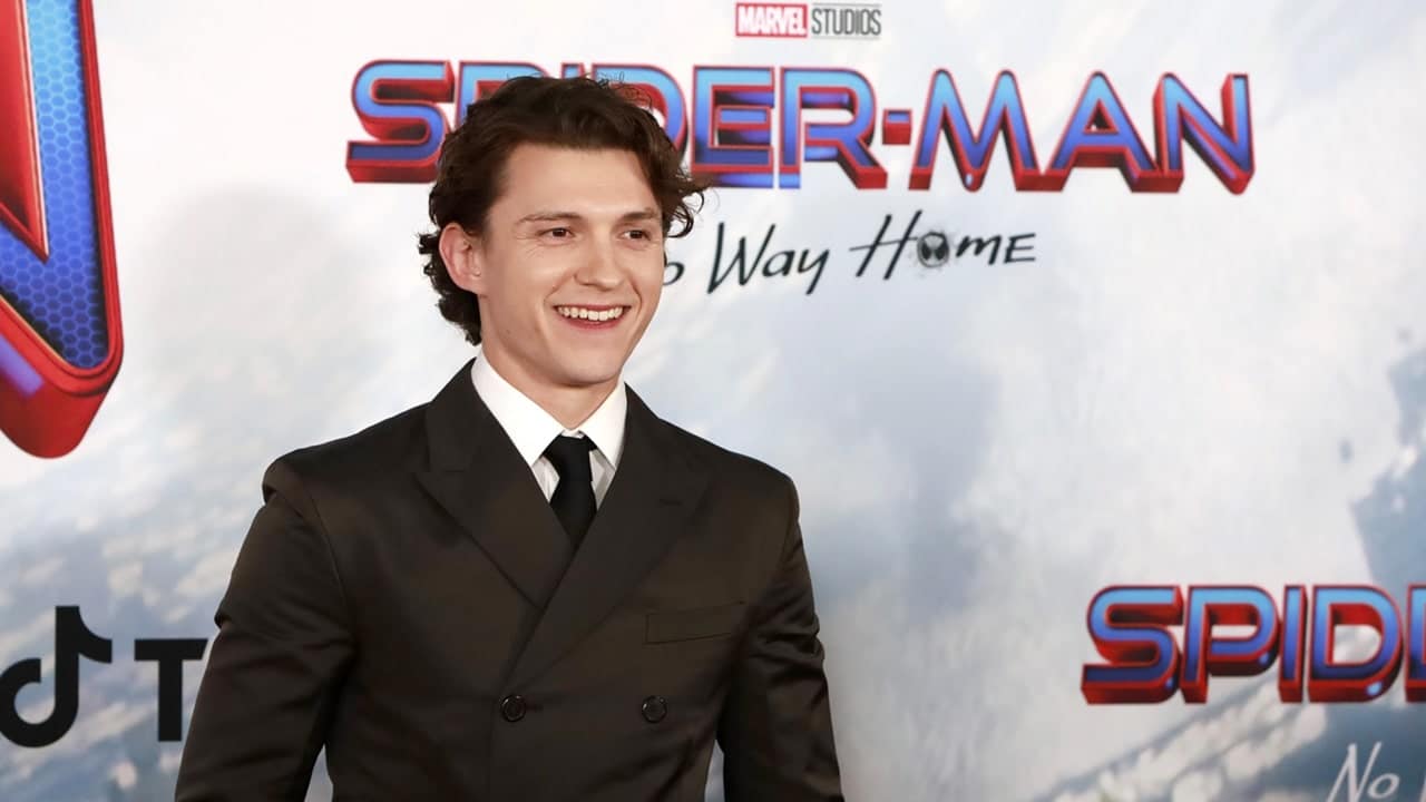 Tom Holland promette un "grande annuncio" per oggi: è davvero Spider-Man 4? thumbnail