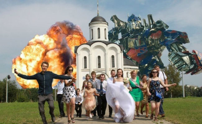 1492817659 Russia Wedding Transformers