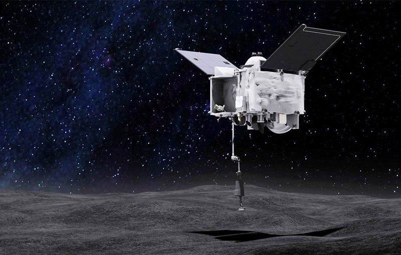 Illustrazione della sonda OSIRIS-REx sull'asteroide Bennu. Credit: NASA'S Goddard Space Flight Center