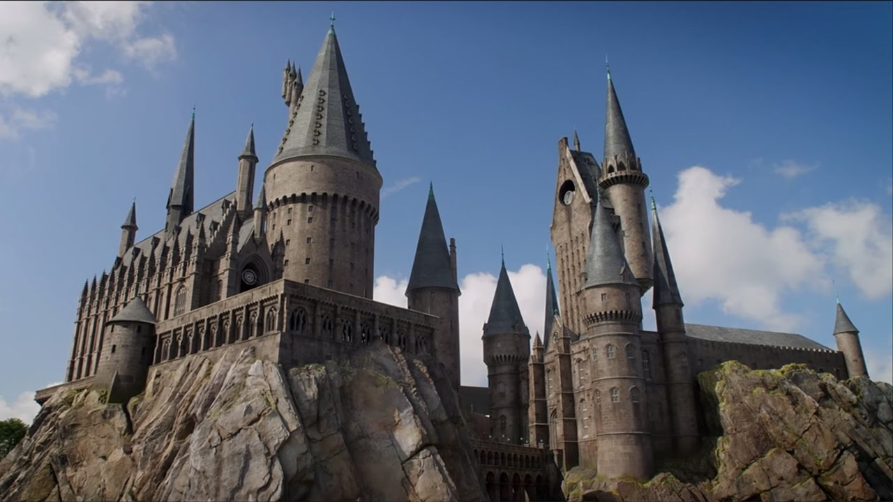 Universal Studios di Harry Potter: code di 10 ore per la nuova attrazione thumbnail