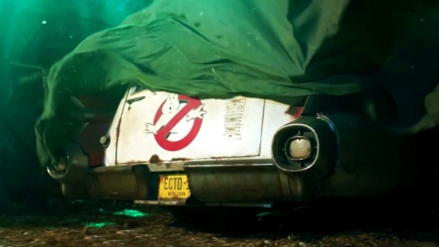Ghostbusters 2020: La Ecto-1 invecchiata nelle prime foto dal set thumbnail