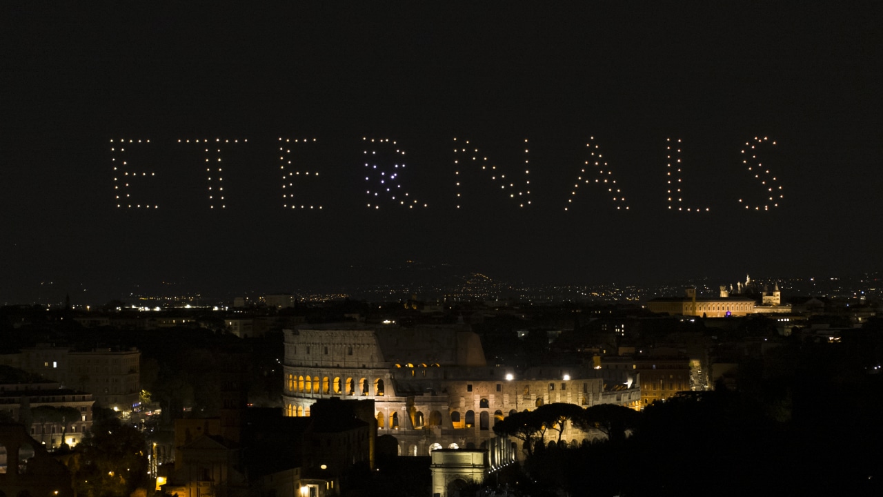 Marvel Eternals illumina Roma con uno spettacolare show thumbnail