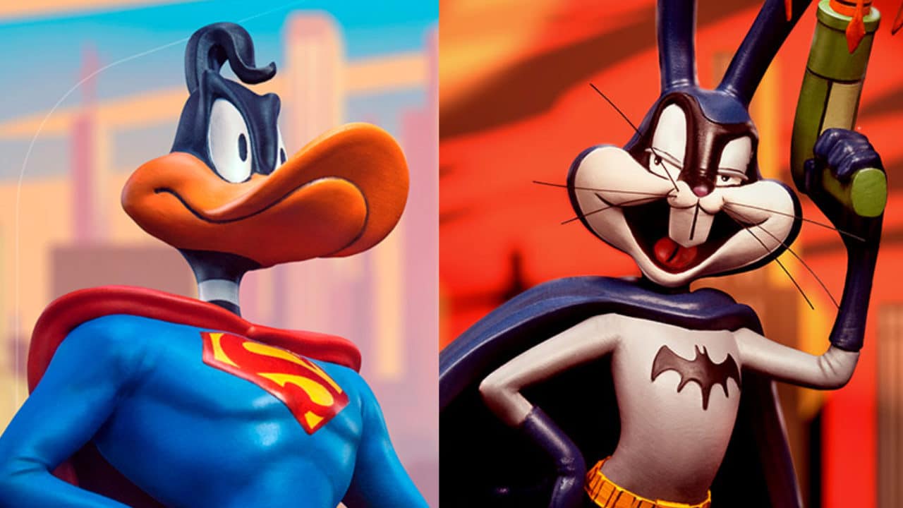 Daffy Duck e Bugs Bunny come Batman e Superman nelle nuove statue Iron Studios thumbnail