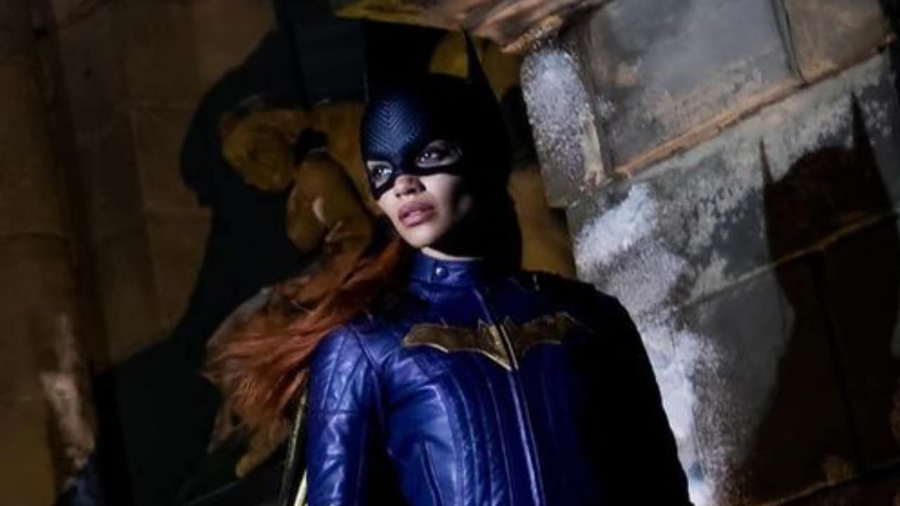 Batgirl – Scopriamo il costume indossato da Leslie Grace thumbnail