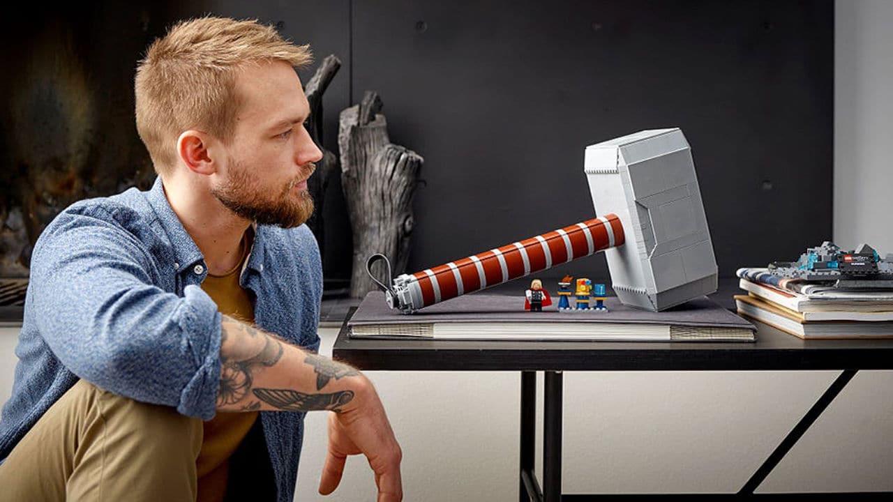Il Martello di Thor diventa un set LEGO da collezione thumbnail