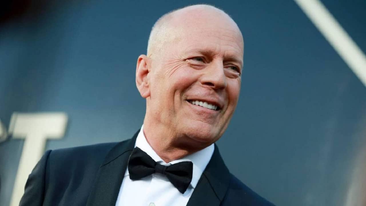 Bruce Willis si ritira dal cinema a causa di una malattia thumbnail