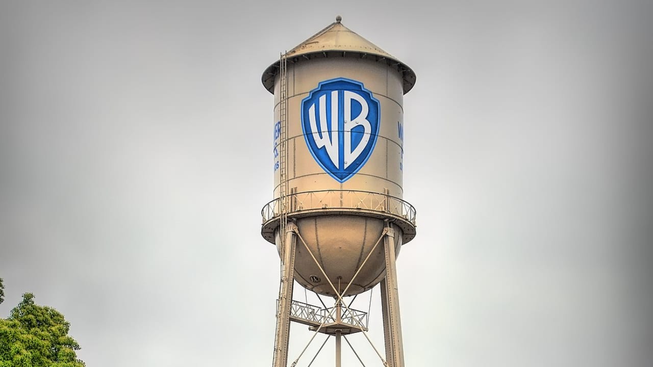 Warner Bros ha svelato il nuovo logo dedicato al suo centesimo compleanno thumbnail