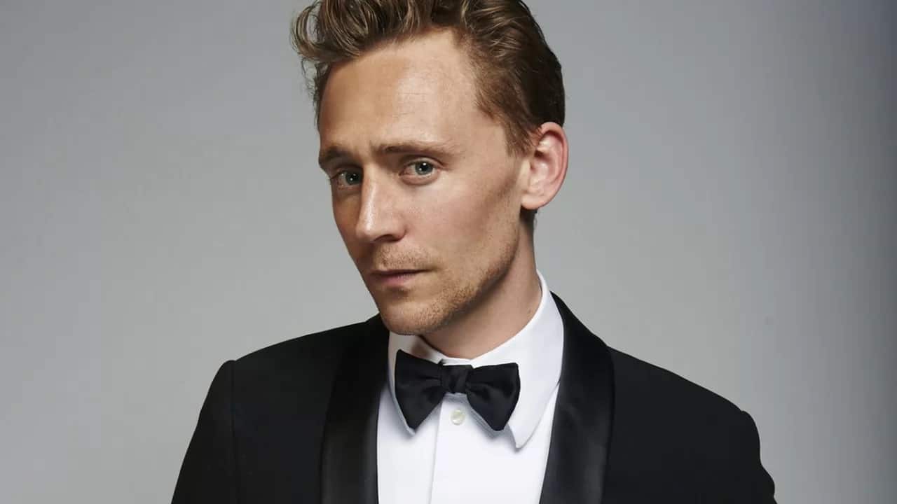 Tom Hiddleston sarà il protagonista della nuova serie The White Darkness thumbnail