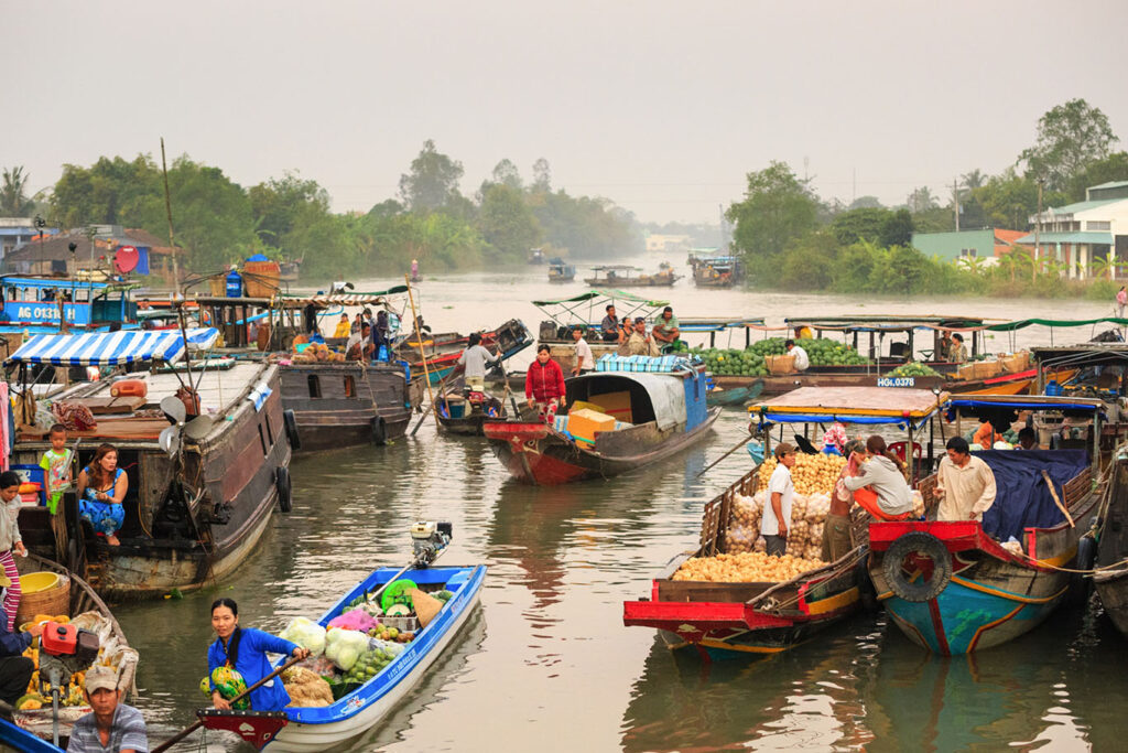 via acqua mercato cambogia