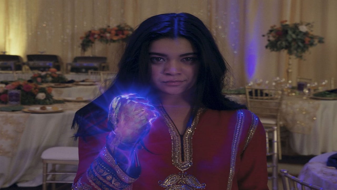 Kamala Khan "ruba la scena" in The Marvels thumbnail