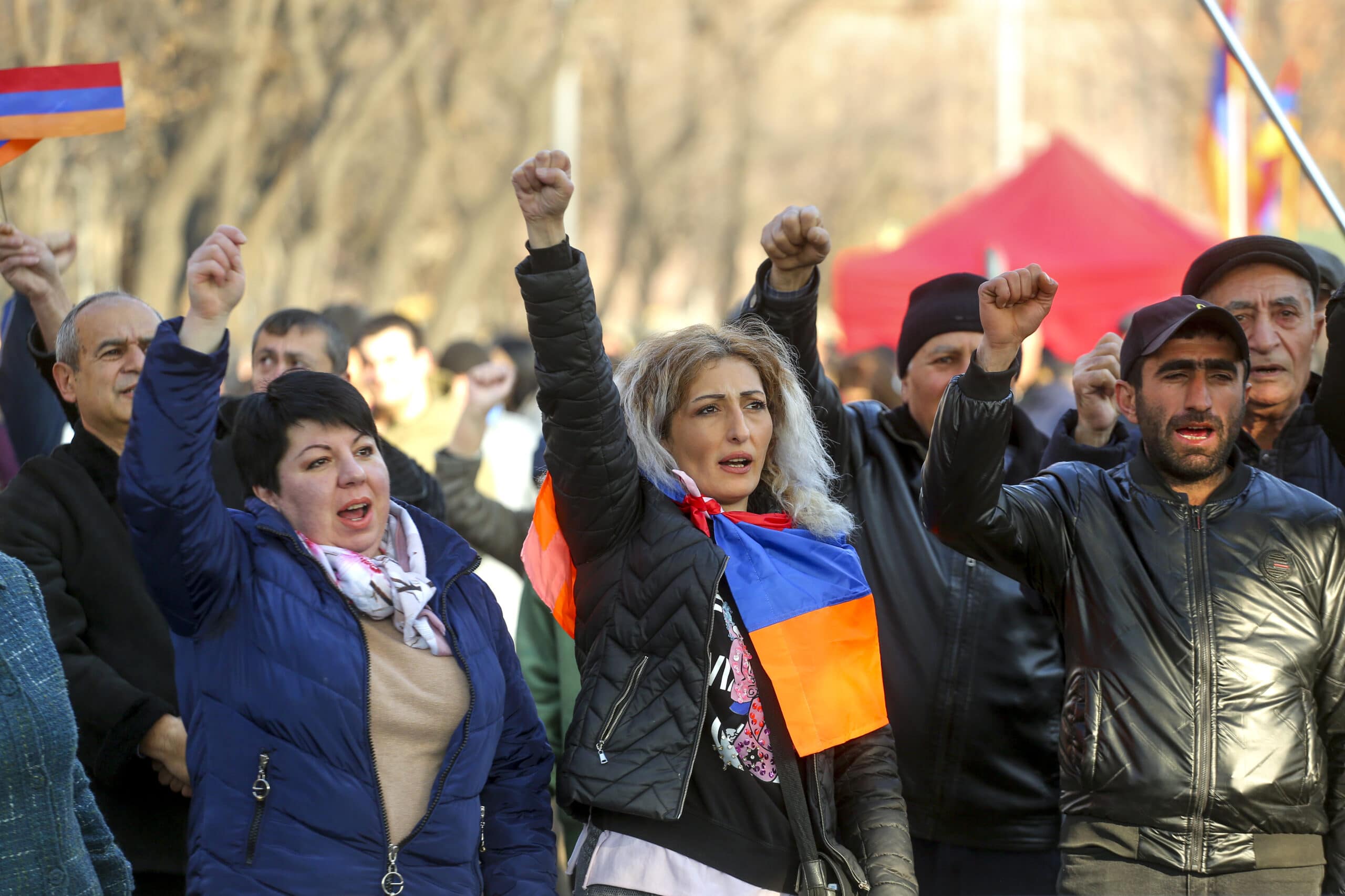 Manifestazioni e violenti scontri, cosa sta succedendo in Armenia? thumbnail