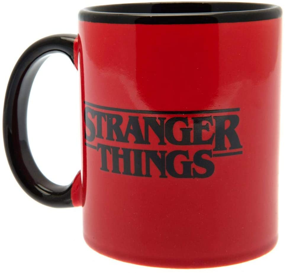 calzini unisex e tazza da caffè da 300 ml Paladone Stranger Things PP9884ST Set regalo per tazze e calzini 
