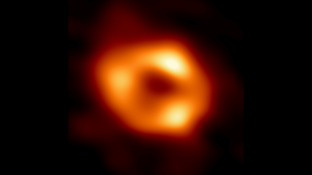 L'importanza della "fotografia" al buco nero al centro della nostra galassia thumbnail