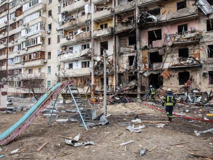 zona residenziale distrutta nella città di Kharkiv