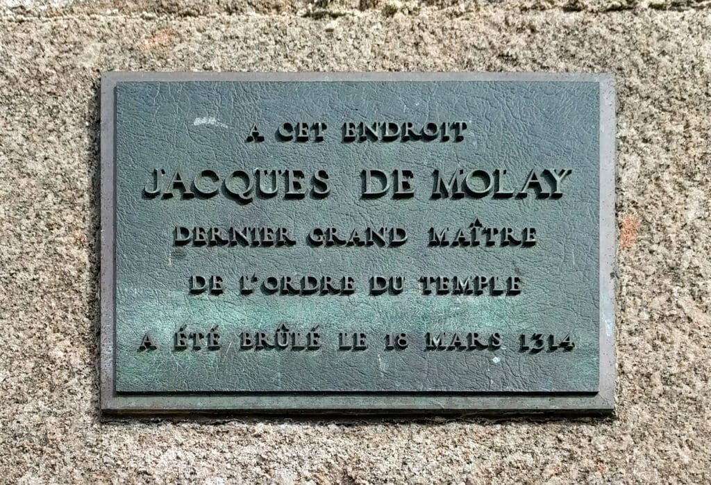 Tabella Commemorativa Jacques De Molay Point Neuf Parigi 1024x698