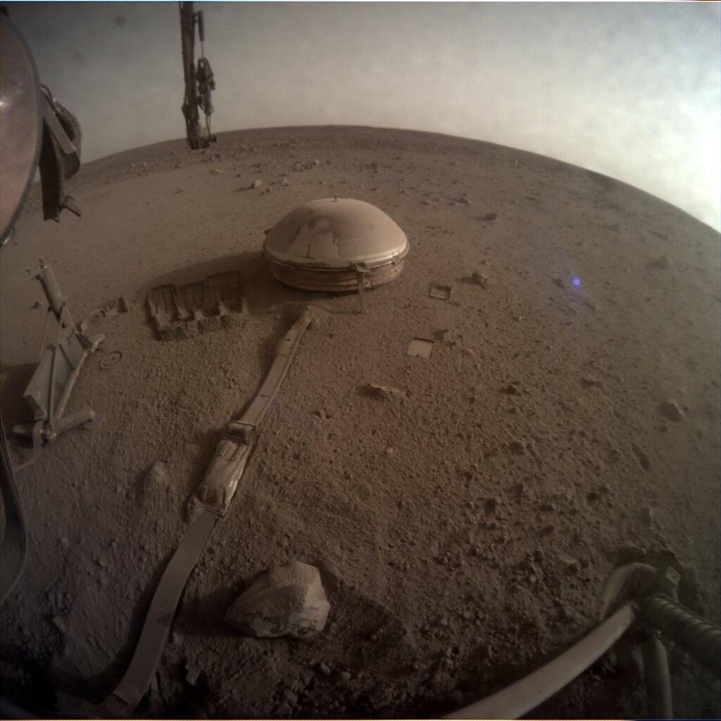 lander InSight su Marte 