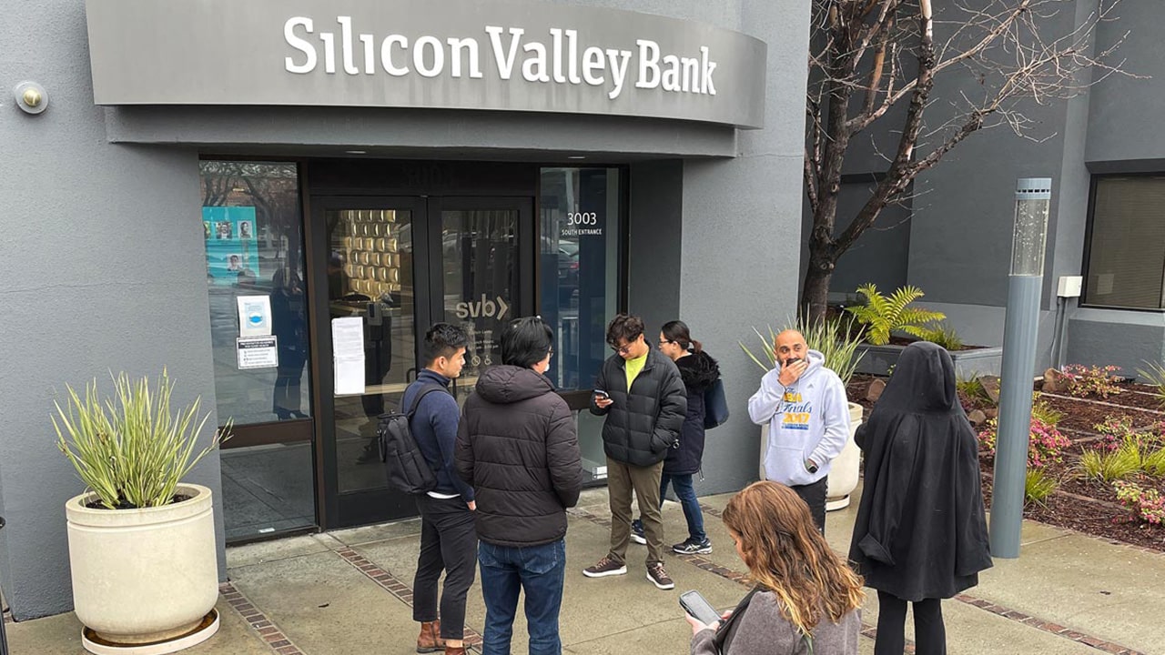 La Silicon Valley Bank è fallita: quale sarà l'impatto sulle big tech? thumbnail