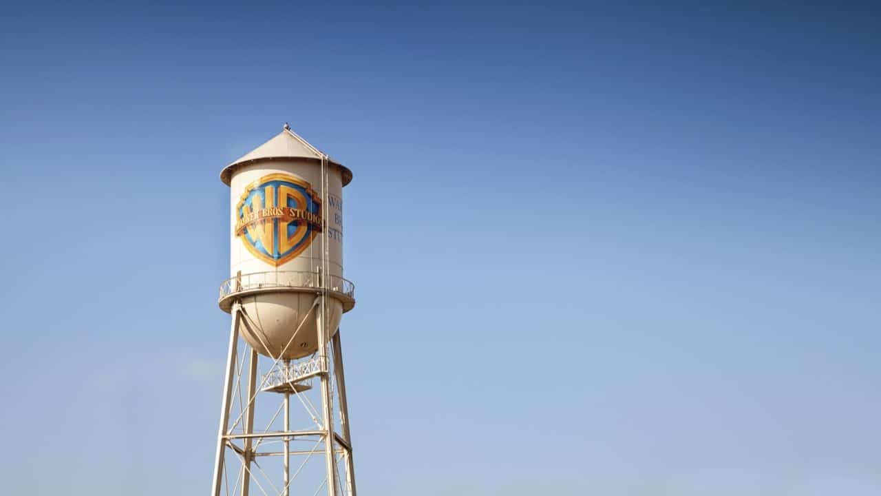 Universal potrebbe comprare Warner Bros nei prossimi mesi thumbnail