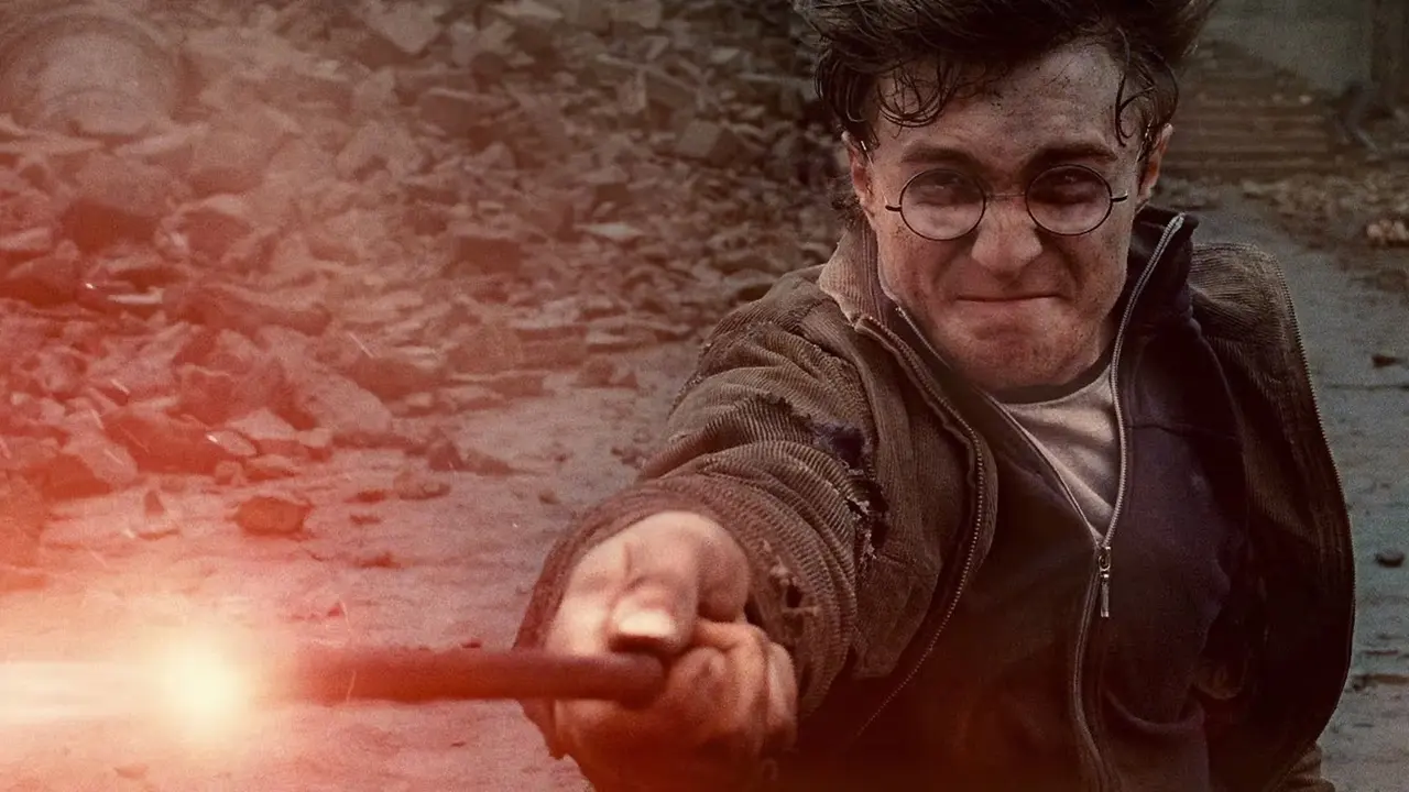 La serie TV remake di Harry Potter ha trovato la showrunner e il regista thumbnail