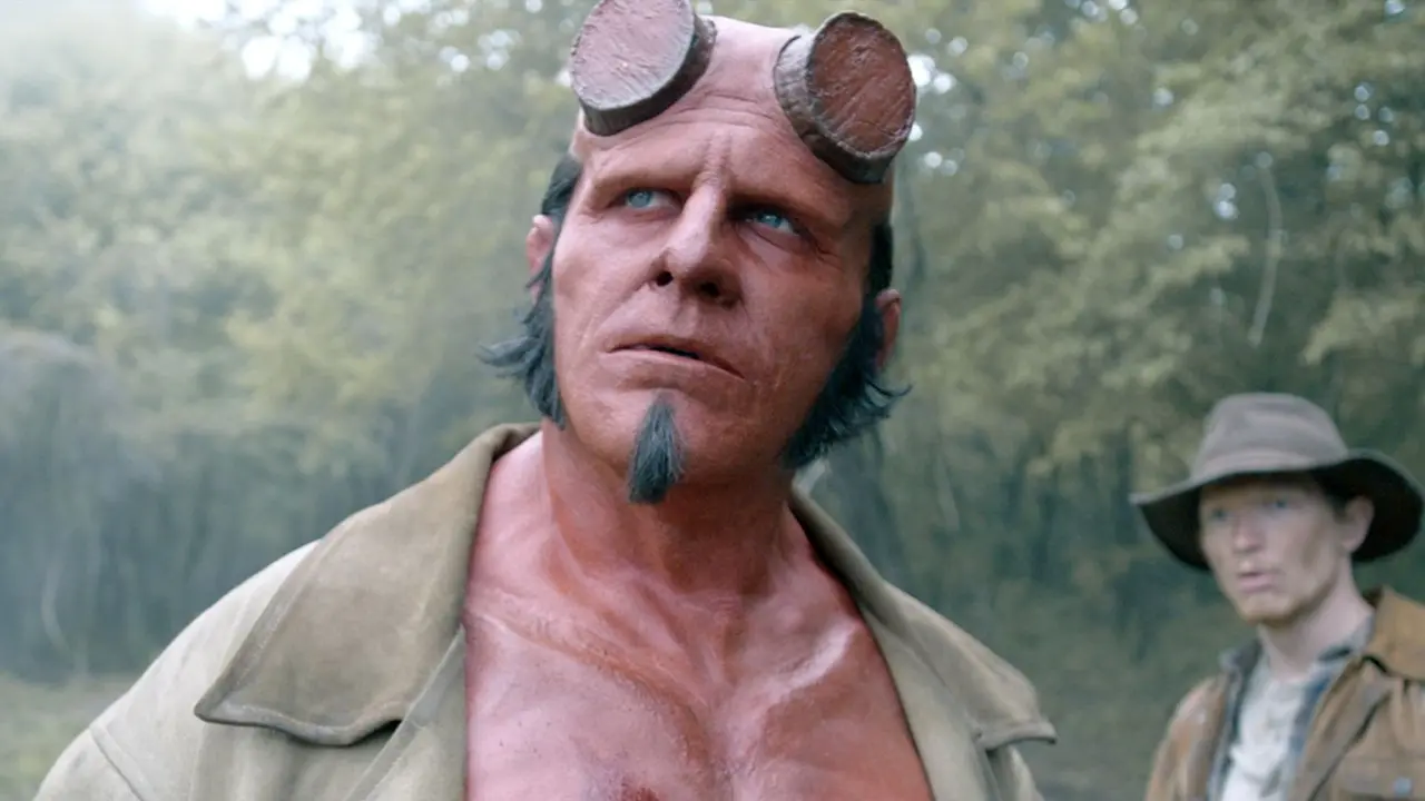 Hellboy: The Crooked Man, il trailer svela il nuovo volto del demone rosso thumbnail