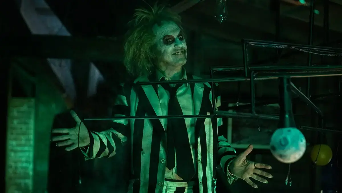 Beetlejuice Beetlejuice è andato molto bene al box office thumbnail