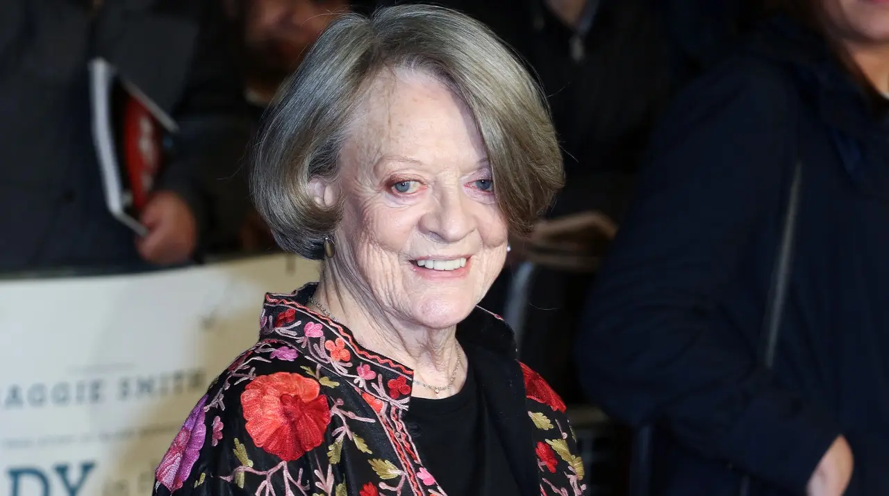 È morta Maggie Smith, la professore McGranitt di Harry Potter thumbnail