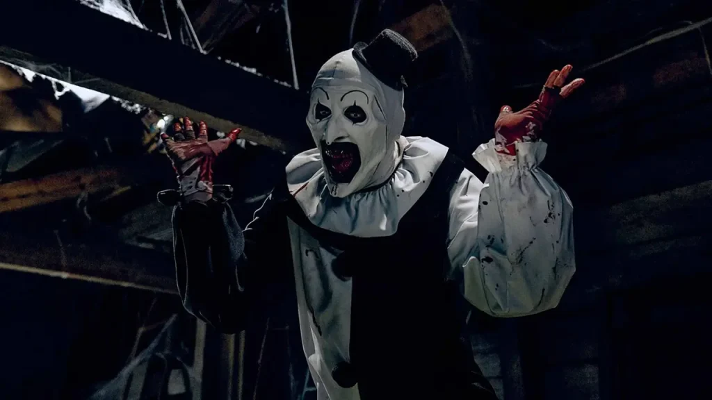 Terrifier 3 teaser il clown assassino torna al cinema per Natale