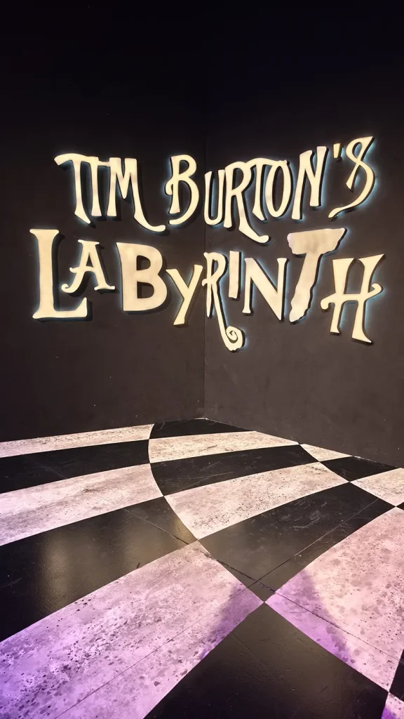 tim burton's labyrinth milano fabbrica vapore