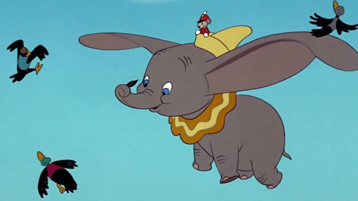 Disney modifica le avvertenze sui contenuti per Dumbo, Peter Pan e non solo thumbnail